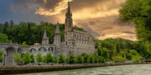 Basílica da Imaculada Conceição (Lourdes, França)